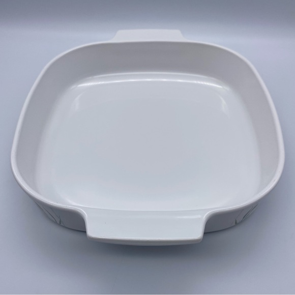 Vintage Corningware Shadow of Iris Casserole Dish 2.5L - Picture 6 of 15